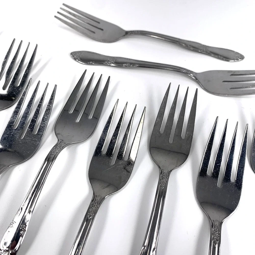 62pc Oneida Wm A Rogers Stainless Flatware - Fenway Daydream Forks Spoons Knives